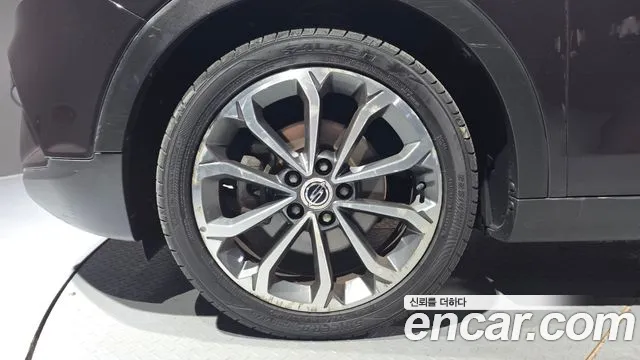 KG_Mobility_Ssangyong TIBOLI 2016 thumb 5