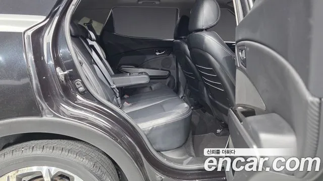 KG_Mobility_Ssangyong TIBOLI 2016 thumb 11