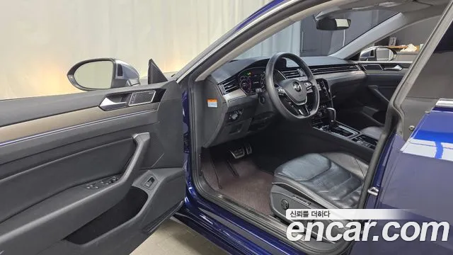 Volkswagen Arteon 2019 thumb 9