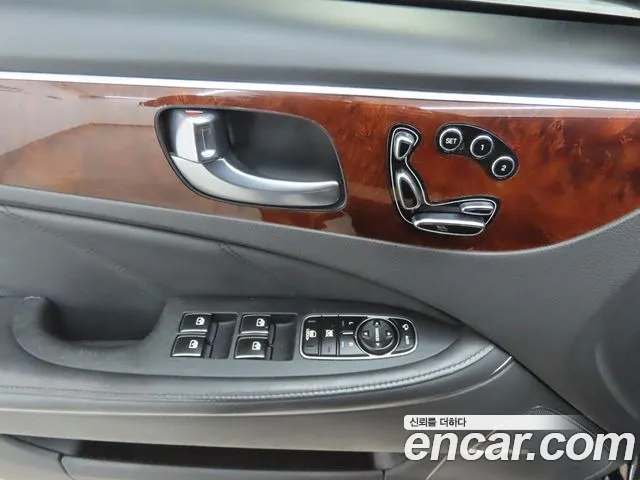 Hyundai Equus 2015 thumb 9