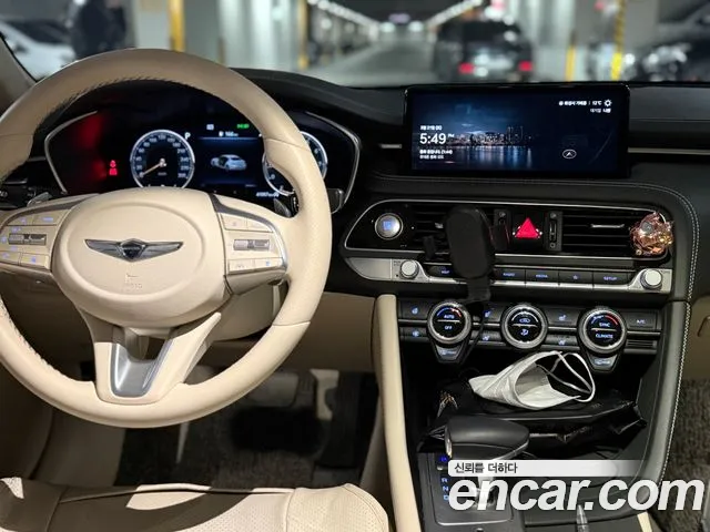 Genesis G70 2021 thumb 8
