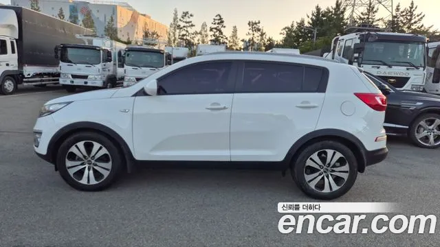 Kia Sportage 2013 thumb 8