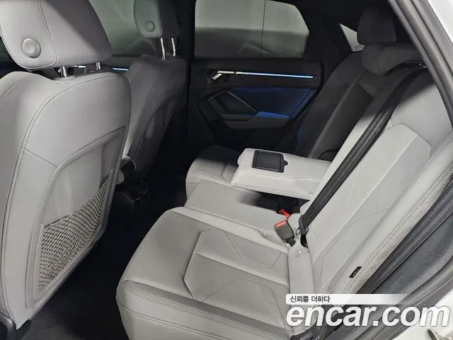 Audi Q3 2022 thumb 7