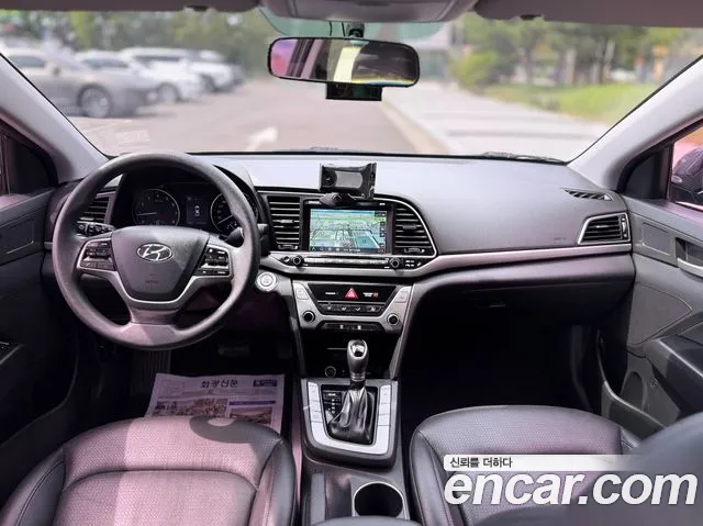 Hyundai Avante 2017 thumb 7