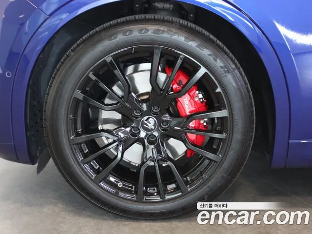Maserati Grecale 2024 thumb 5