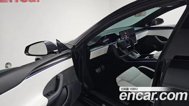 Tesla Model S 2026 thumb 9