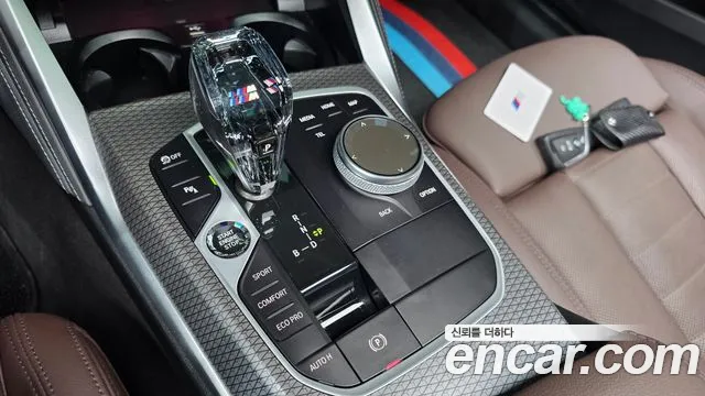 BMW i4 2023 thumb 9