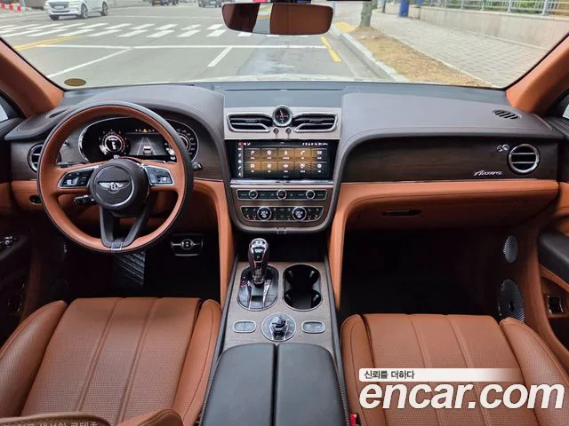 Bentley Bentayga 2024 thumb 7