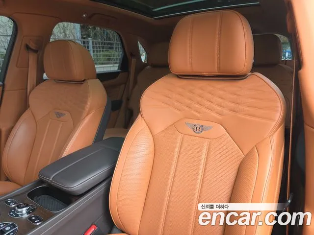 Bentley Bentayga 2024 thumb 10