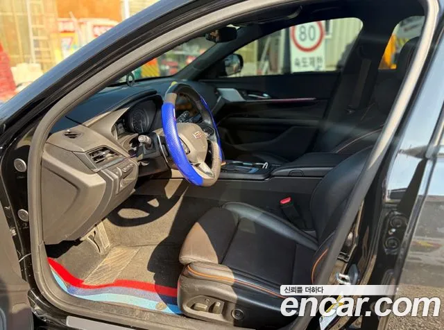 Cadillac CT4 2020 thumb 8