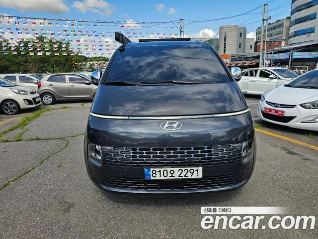 Hyundai Staria 2022 thumb 2