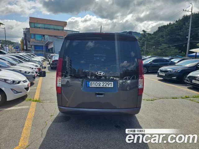 Hyundai Staria 2022 thumb 4