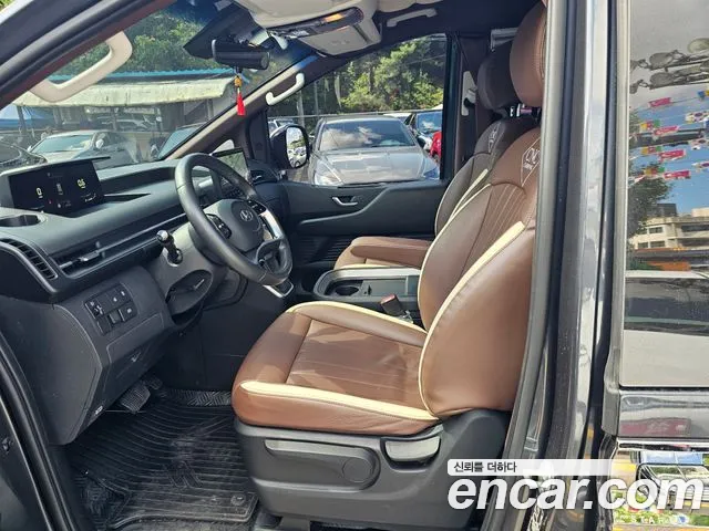 Hyundai Staria 2022 thumb 6