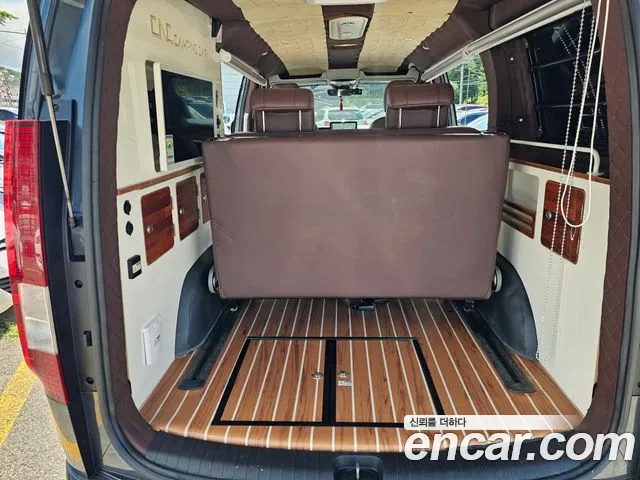Hyundai Staria 2022 thumb 12