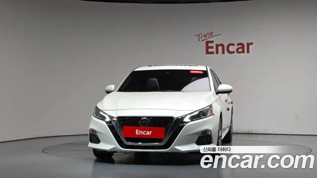 Nissan Altima 2019 thumb 2