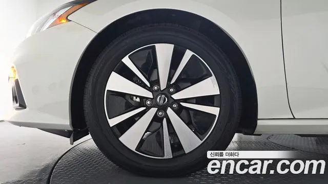 Nissan Altima 2019 thumb 4