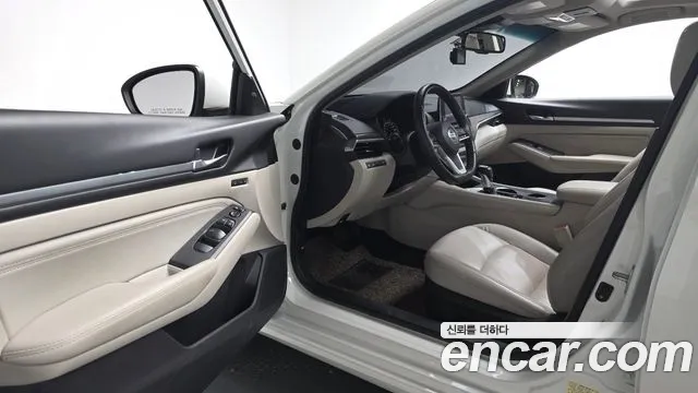 Nissan Altima 2019 thumb 9