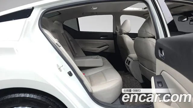 Nissan Altima 2019 thumb 10