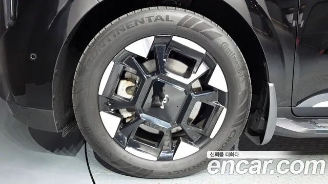 Kia Carnival 2024 thumb 5