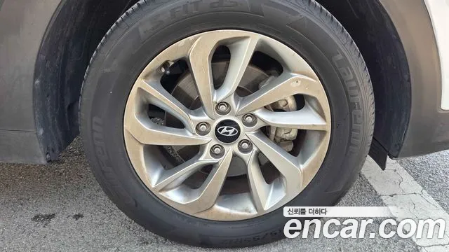 Hyundai Tucson 2015 thumb 9