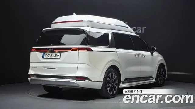 Kia Carnival 2022 thumb 2