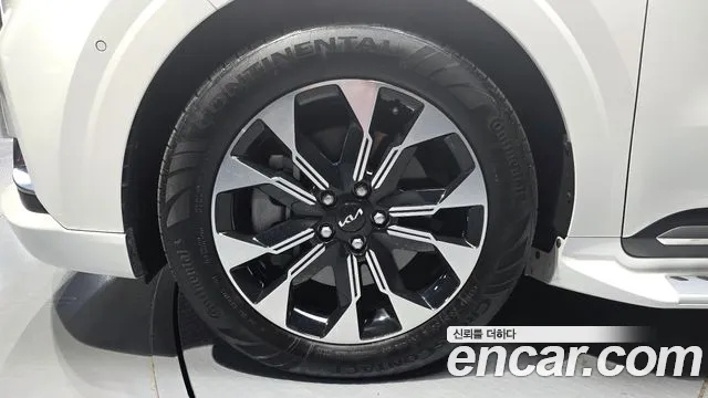 Kia Carnival 2022 thumb 5