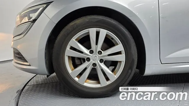 Renault-KoreaSamsung Megane 2017 thumb 5