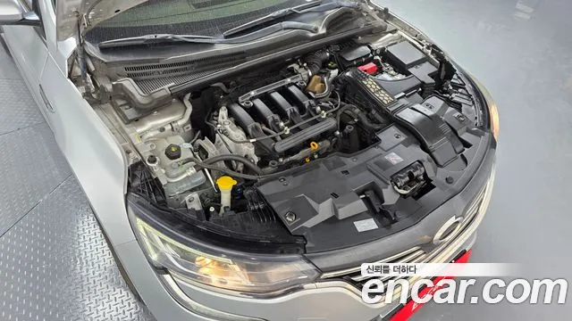 Renault-KoreaSamsung Megane 2017 thumb 6