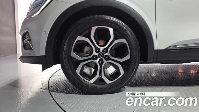 Renault-KoreaSamsung Arkana 2023 thumb 5