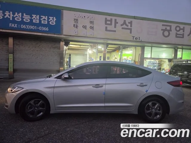 Hyundai Avante 2015 thumb 4