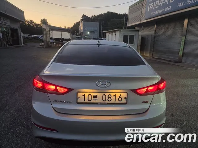 Hyundai Avante 2015 thumb 5