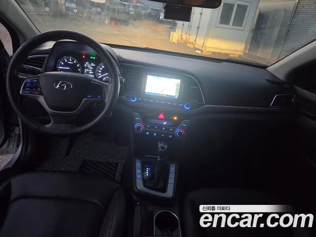 Hyundai Avante 2015 thumb 10