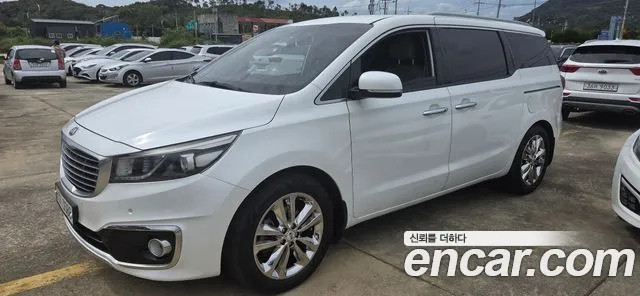Kia Carnival 2015 thumb 2