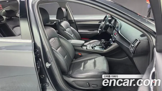 Hyundai Grandeur 2017 thumb 12