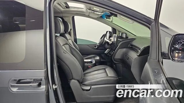 Hyundai Staria 2021 thumb 11