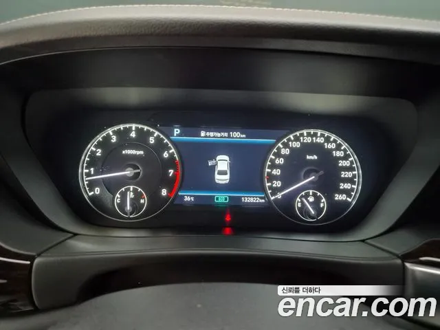 Genesis G90 2018 thumb 8
