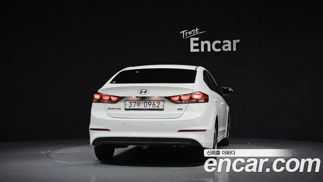 Hyundai Avante 2015 thumb 4