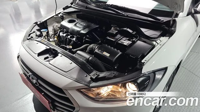 Hyundai Avante 2015 thumb 6
