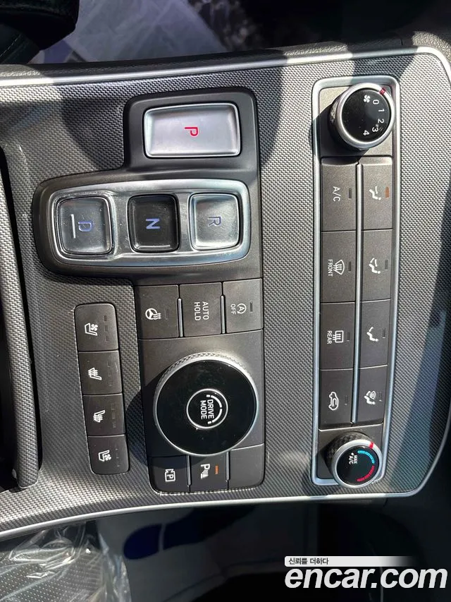 Hyundai Santa Fe 2020 thumb 9