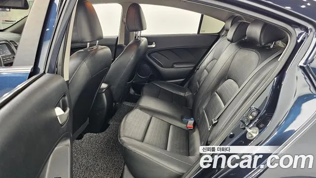 Kia K3 2017 thumb 12