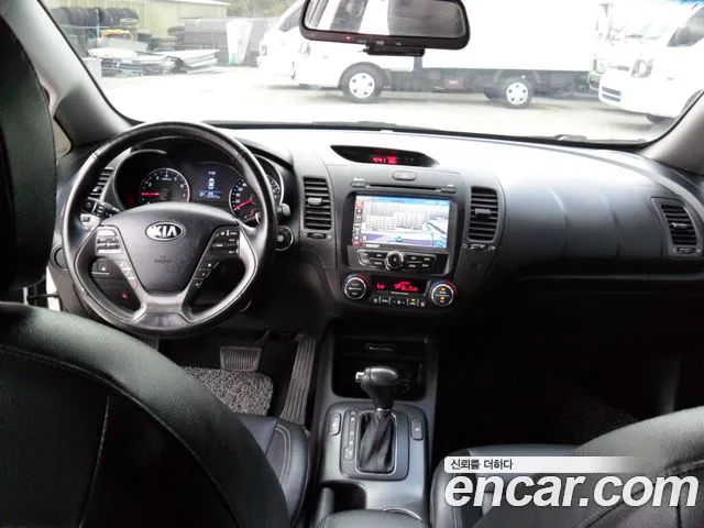 Kia K3 2013 thumb 7