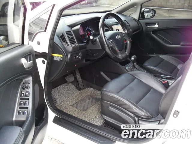 Kia K3 2013 thumb 8