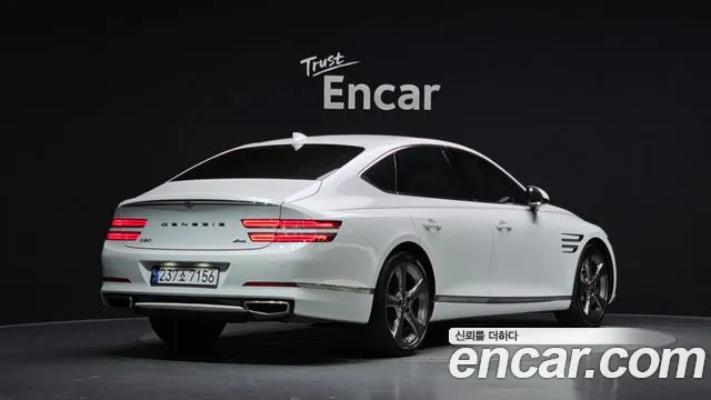Genesis G80 2022 thumb 2