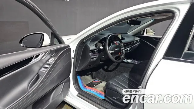 Genesis G80 2022 thumb 10
