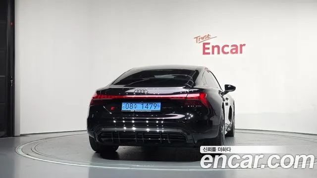 Audi RS e-tron GT 2022 thumb 4