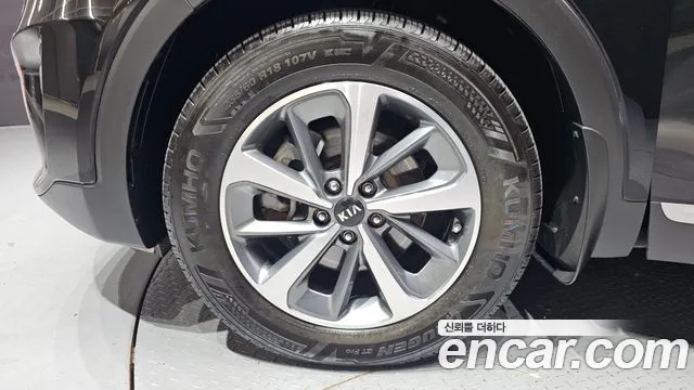 Kia Sorento 2017 thumb 5