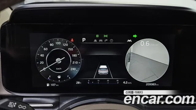 Kia Carnival 2021 thumb 8