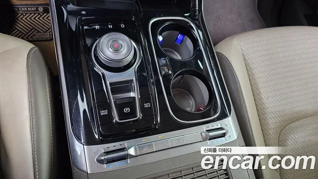 Kia Carnival 2021 thumb 9