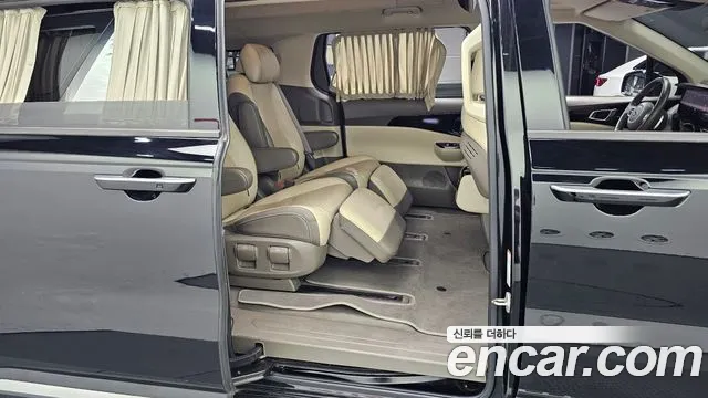 Kia Carnival 2021 thumb 12