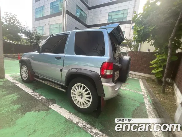 Mitsubishi Pajero 2004 thumb 2